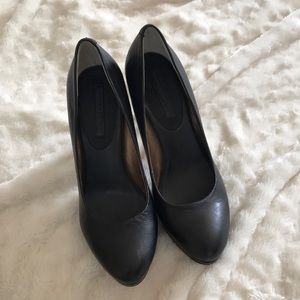 Banana republic size 8 heels